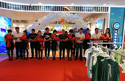 二樓童裝商場(chǎng)重裝開(kāi)業(yè)慶典